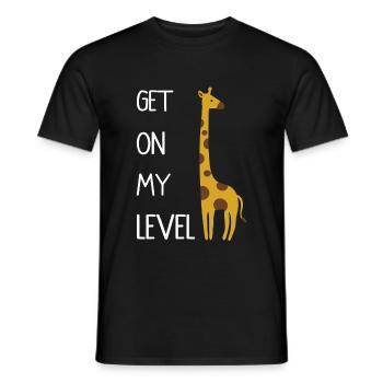 GIRAFFE, DIE UNTEN AUF DICH SCHAUT - Männer T-Shirt - Schwarz - Vorne - AI Model Male 178 light (178cm)