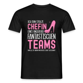 Ich Bin Stolze Chefin Eines Ungeheuer - Männer T-Shirt - Schwarz - Vorne - AI Model Male 178 light (178cm)