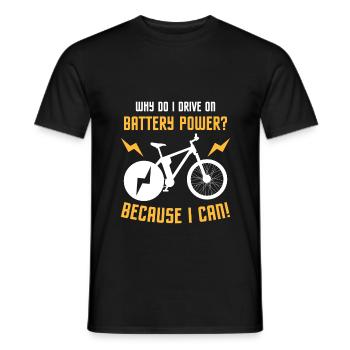 Elektrofahrrad Akku Batterie Fahrrad E-Bike - Männer T-Shirt - Schwarz - Vorne - AI Model Male 178 light (178cm)