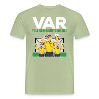 VAR de nombreux arbitres alcoolisés - T-shirt homme - vert sauge - Devant - AI Model Male 178 light (178cm)