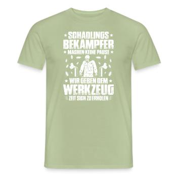 Schädlingsbekämpfer Kammerjäger Exterminator - Männer T-Shirt - Sage - Vorne - AI Model Male 178 light (178cm)