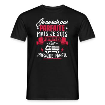 Pas parfaite mais je suis pompier - Cadeau pompier - T-shirt homme - noir - Devant - AI Model Male 178 light (178cm)
