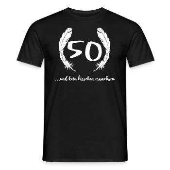 50 und kein bisschen erwachsen runder Geburtstag - Männer T-Shirt - Schwarz - Vorne - AI Model Male 178 light (178cm)