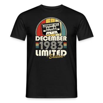 Jahrgang 1983 Dezember Retro Geburtstagsgeschenk - Männer T-Shirt - Schwarz - Vorne - AI Model Male 178 light (178cm)