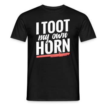 Piccolos, I make my own horn - Men's T-Shirt - black - Front - AI Model Male 178 light (178cm)