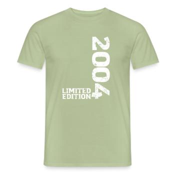 18. Geburtstag Junge Mädchen 18 Jahre 2004 Spruch - Männer T-Shirt - Sage - Vorne - AI Model Male 178 light (178cm)