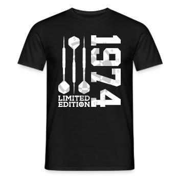 LIMITED EDITION 1974 DARTS 52. GEBURTSTAG - Männer T-Shirt - Schwarz - Vorne - AI Model Male 178 light (178cm)