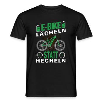 E-Bike -Lächeln statt hecheln - Männer T-Shirt - Schwarz - Vorne - AI Model Male 178 light (178cm)