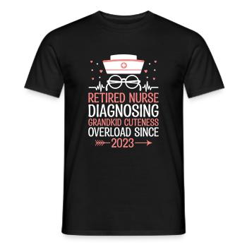 Grand-mère retraitée Pension Infirmière infirmière en soins infirmiers - T-shirt homme - noir - Devant - AI Model Male 178 light (178cm)