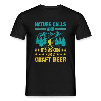 Wandern Bergsteigen Trekking Natur Outdoor Alco - Männer T-Shirt - Schwarz - Vorne - AI Model Male 178 light (178cm)