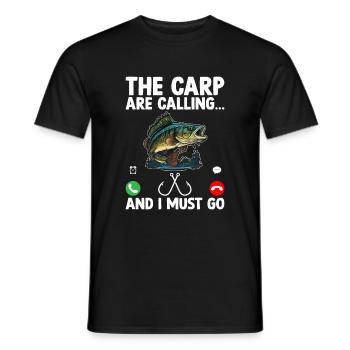 Die Karpfen rufen und ich muss angeln gehen Fisherm - Männer T-Shirt - Schwarz - Vorne - AI Model Male 178 light (178cm)