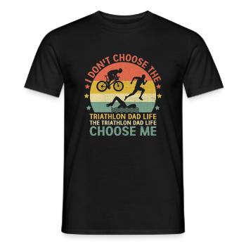 Der Triathlon Papa Leben Choose Me Swim Bike Run Tri - Männer T-Shirt - Schwarz - Vorne - AI Model Male 178 light (178cm)