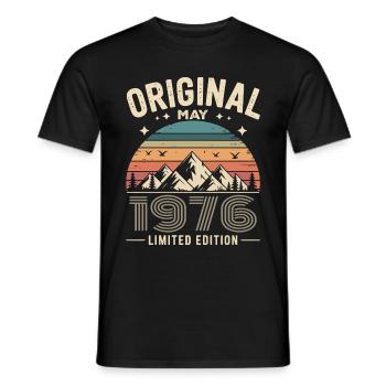 mai 1976 – Légende des sommets et montagnes - T-shirt homme - noir - Devant - AI Model Male 178 light (178cm)