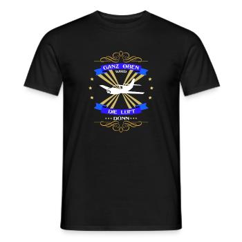 Propellerflugzeug ganz oben wird die Luft dünn - Männer T-Shirt - Schwarz - Vorne - AI Model Male 178 light (178cm)