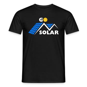 Go Solar - Photovoltaics - Solar Energy - Roof - Men's T-Shirt - black - Front - AI Model Male 178 light (178cm)