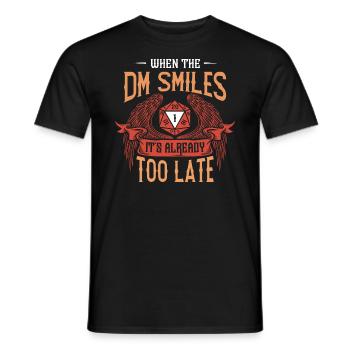 Wenn Der DM Lächelt, Ist Es Schon Zu Spät RPG - Männer T-Shirt - Schwarz - Vorne - AI Model Male 178 light (178cm)