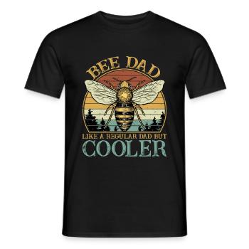 Beekeeper Bee Dad Like A Regular Dad But Cooler - Männer T-Shirt - Schwarz - Vorne - AI Model Male 178 light (178cm)