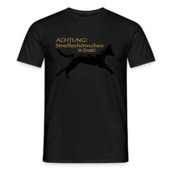Herder Streifenhörnchen im Einsatz - Männer T-Shirt - Schwarz - Vorne - AI Model Male 178 light (178cm)