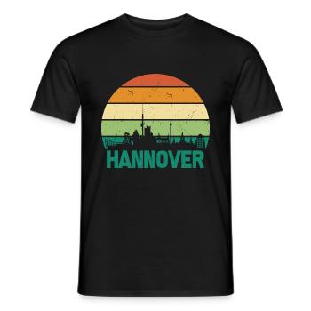 Hannover Skyline Retro Stadt - Männer T-Shirt - Schwarz - Vorne - AI Model Male 178 light (178cm)