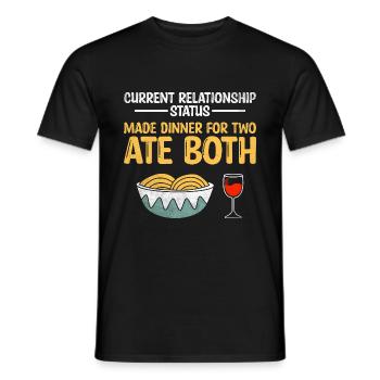 Aktueller Beziehungsstatus Zubereitetes Abendessen für zwei - Männer T-Shirt - Schwarz - Vorne - AI Model Male 178 light (178cm)