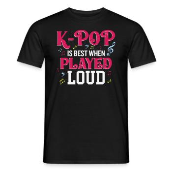 K-Pop ist am besten, wenn es laut gespielt wird - Männer T-Shirt - Schwarz - Vorne - AI Model Male 178 light (178cm)