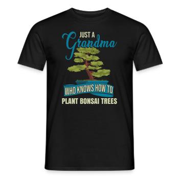 Eine Oma, die weiß, wie man Bonsai-Bäume pflanzt - Männer T-Shirt - Schwarz - Vorne - AI Model Male 178 light (178cm)