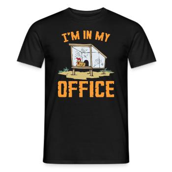 Je suis dans mon bureau | Drôle de dame de poulet de ferme - T-shirt homme - noir - Devant - AI Model Male 178 light (178cm)
