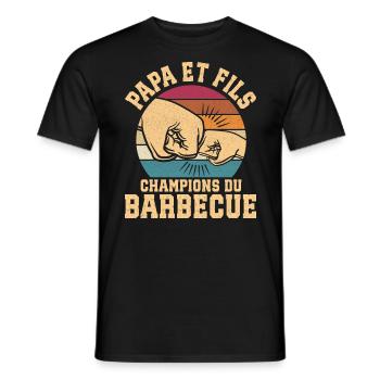 BBQ Papa Et Fils Champions Du Barbecue - T-shirt homme - noir - Devant - AI Model Male 178 light (178cm)