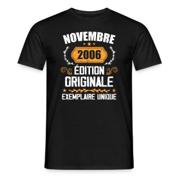 Cadeau D'anniversaire En Novembre 2006 - 2006 - T-shirt homme - noir - Devant - AI Model Male 178 light (178cm)