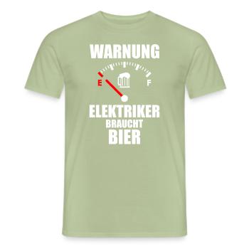 ELEKTRIKER Spruch Bier - Männer T-Shirt - Sage - Vorne - AI Model Male 178 light (178cm)