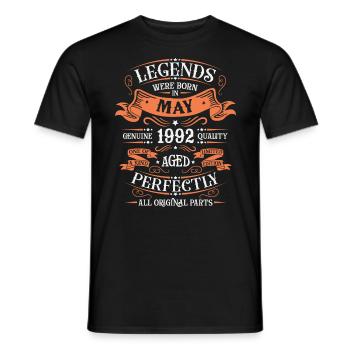 Anniversaire Vintage Né(e) en Mai 1992 - T-shirt homme - noir - Devant - AI Model Male 178 light (178cm)