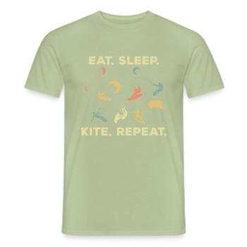 Kiter - Männer T-Shirt - Sage - Vorne - AI Model Male 178 light (178cm)