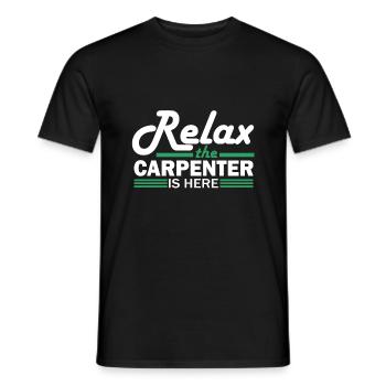Schreinerhumor Relax the Carpenter ist da - Männer T-Shirt - Schwarz - Vorne - AI Model Male 178 light (178cm)