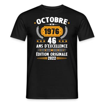 Cadeau D'anniversaire Rétro 46 Ans Octobre 1976 - T-shirt homme - noir - Devant - AI Model Male 178 light (178cm)