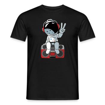 Astronaut sitzt auf Kassettenrekorder - Männer T-Shirt - Schwarz - Vorne - AI Model Male 178 light (178cm)