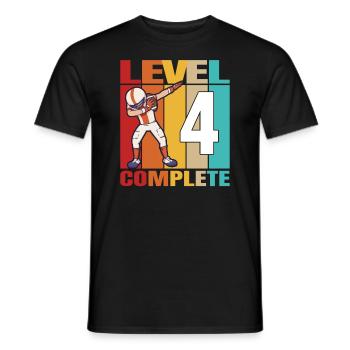 4th Football Birthday Level 4 Complete 4 Years Old - Männer T-Shirt - Schwarz - Vorne - AI Model Male 178 light (178cm)