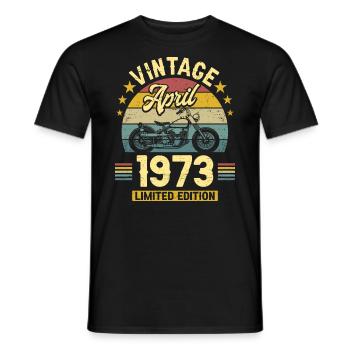 Oldtimer-Biker geboren April 1973 50-jähriges Jubiläum - Männer T-Shirt - Schwarz - Vorne - AI Model Male 178 light (178cm)