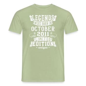 Geburtstag Oktober 2011 Jahr Limited Edition - Männer T-Shirt - Sage - Vorne - AI Model Male 178 light (178cm)