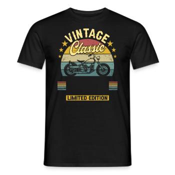 Motorrad Biker Geburtstag Jahr Anpassbar - Männer T-Shirt - Schwarz - Vorne - AI Model Male 178 light (178cm)