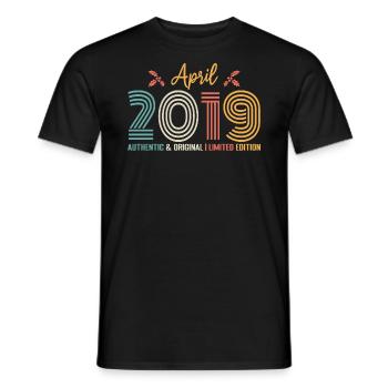 April 2019 Jubiläum April 2019 Retro - Männer T-Shirt - Schwarz - Vorne - AI Model Male 178 light (178cm)