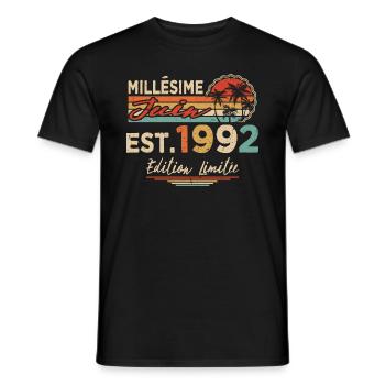 Millésime Né(e) Juin 1992 Cadeau Anniversaire - T-shirt homme - noir - Devant - AI Model Male 178 light (178cm)