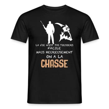 Heureusement On A La Chasse - T-shirt homme - noir - Devant - AI Model Male 178 light (178cm)