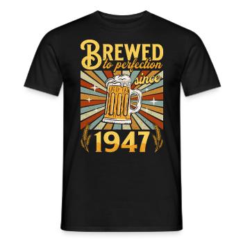 Perfektion seit 1947 - Jubiläum 75 Jahre - Männer T-Shirt - Schwarz - Vorne - AI Model Male 178 light (178cm)
