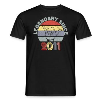 2011 | Vintage Legendär seit 2011 Jubiläum - Männer T-Shirt - Schwarz - Vorne - AI Model Male 178 light (178cm)