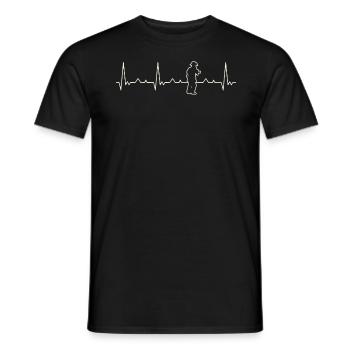 Feuerwehrmann mit Schlauch. Herz. Liebe. Ekg. - Männer T-Shirt - Schwarz - Vorne - AI Model Male 178 light (178cm)