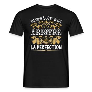 Le Meilleur Arbitre | Arbitre à la perfection - T-shirt homme - noir - Devant - AI Model Male 178 light (178cm)