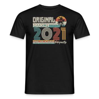 März 2021 Geburtstag März 2021 Geschenk - Männer T-Shirt - Schwarz - Vorne - AI Model Male 178 light (178cm)