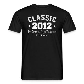 Né 2012 Vintage Cadeau Anniversaire Classic 2012 - T-shirt homme - noir - Devant - AI Model Male 178 light (178cm)