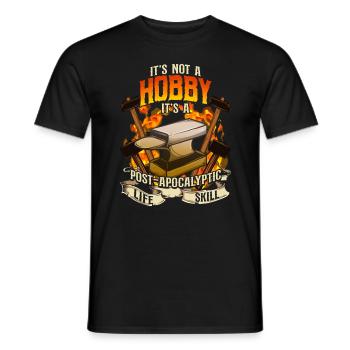 Es ist kein Hobby, es ist ein postapokalyptischer - Männer T-Shirt - Schwarz - Vorne - AI Model Male 178 light (178cm)