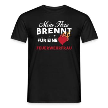 Mein Herz brennt für eine Feuerwehrfrau - Männer T-Shirt - Schwarz - Vorne - AI Model Male 178 light (178cm)